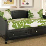 : custom daybed bedding