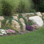 : landscaping rocks and mulch