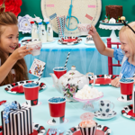 : trend 2016 and 2017 for alice in wonderland party supplies