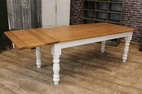 Farmhouse Kitchen Table: A Versatile Table That Is Good for Any Interior